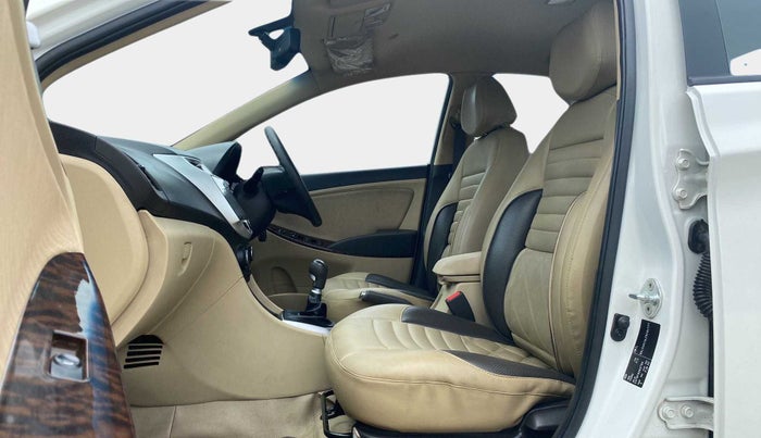 2015 Hyundai Verna FLUIDIC 1.6 CRDI S 4S, Diesel, Manual, 46,680 km, Right Side Front Door Cabin