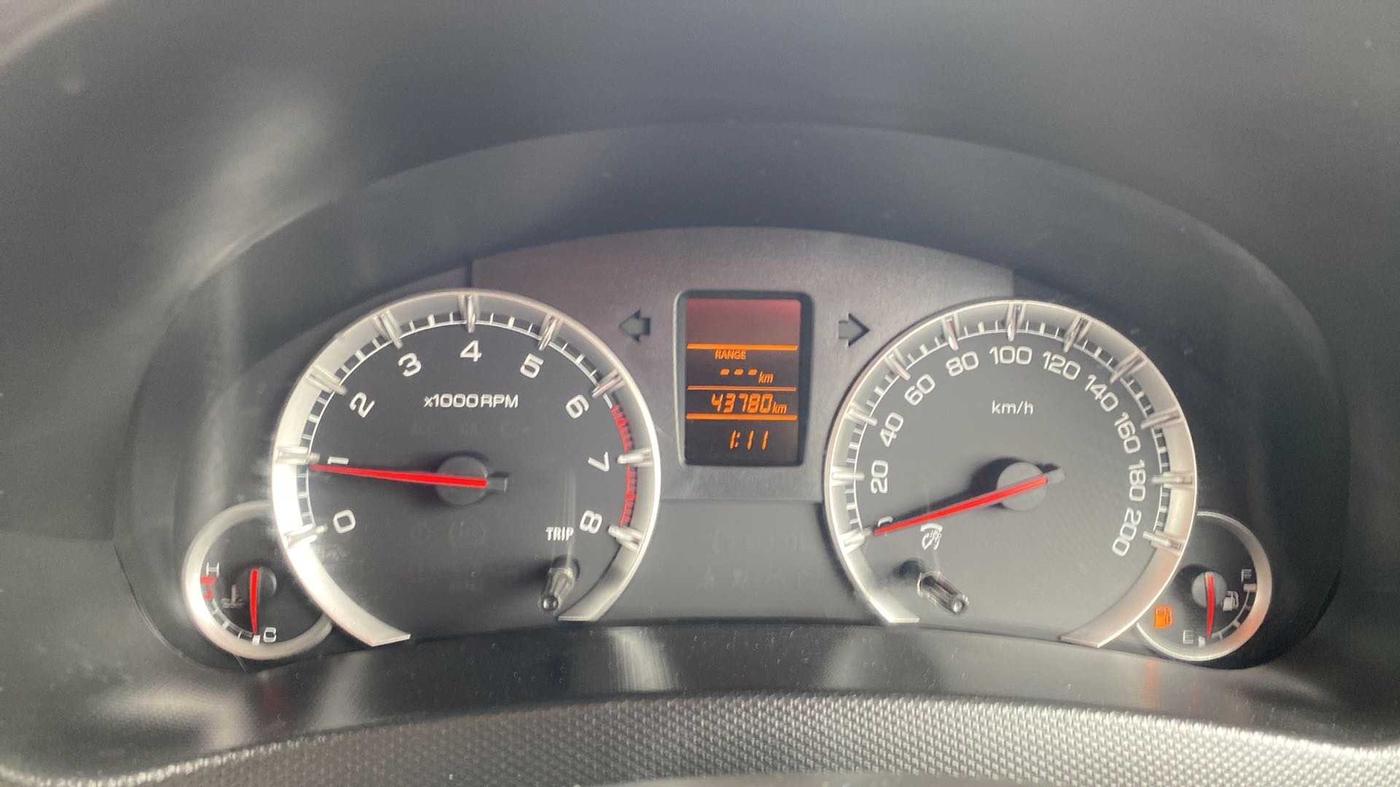 2016 Maruti Swift VXI, Petrol, Manual, 43,756 km, Odometer Image