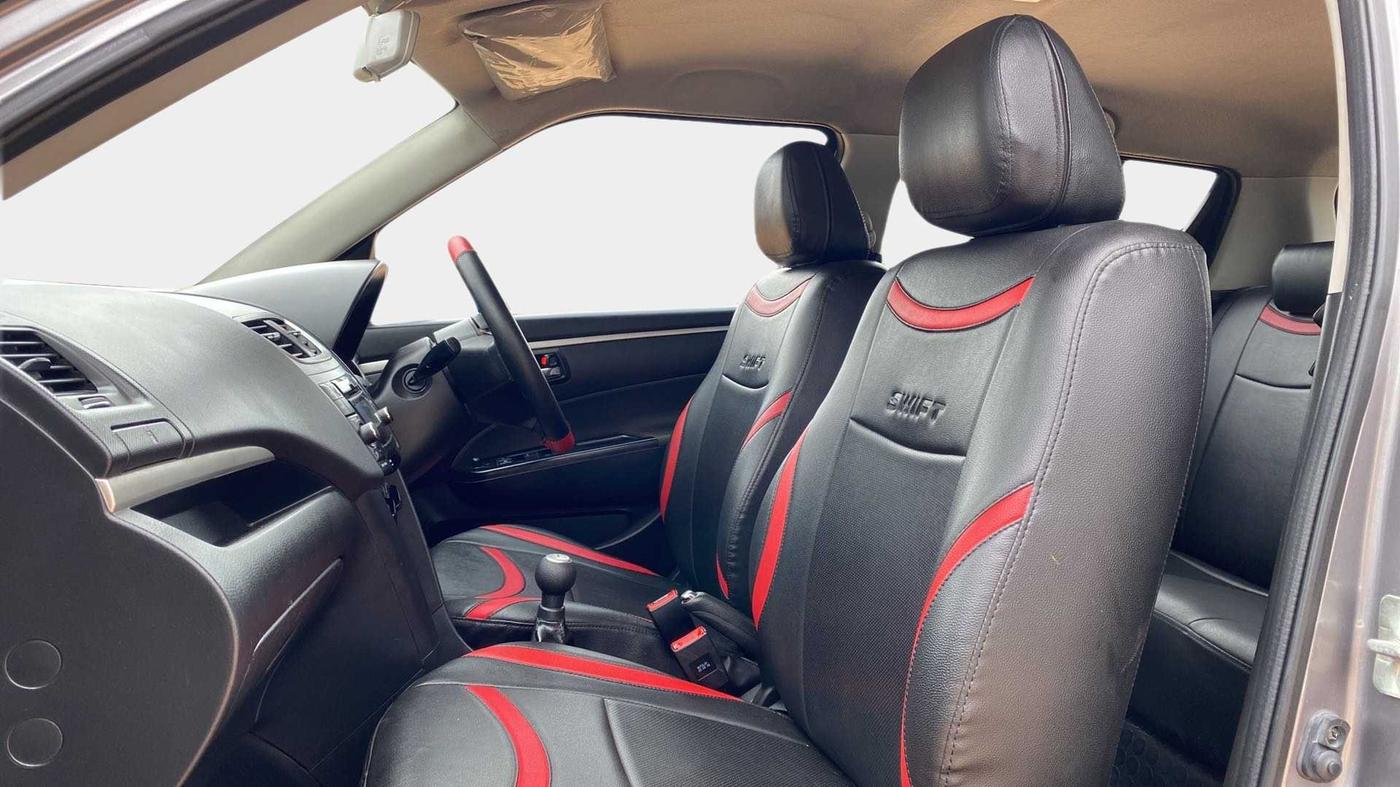 2016 Maruti Swift VXI, Petrol, Manual, 43,756 km, Right Side Front Door Cabin
