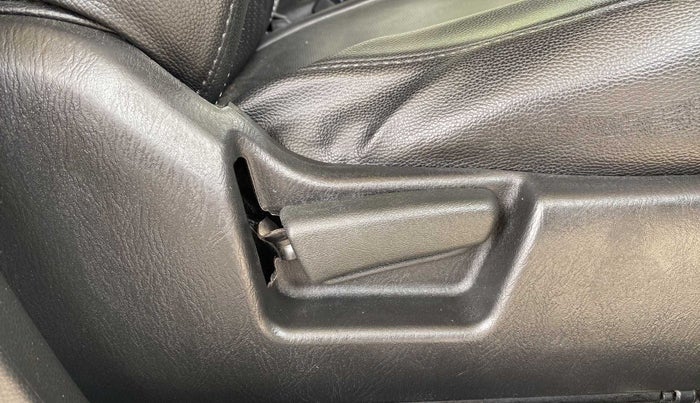 2022 Maruti Alto LXI OPT CNG, CNG, Manual, 11,404 km, Driver Side Adjustment Panel