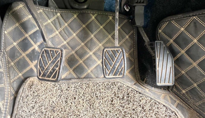 2021 Maruti XL6 ZETA MT, Petrol, Manual, 20,079 km, Pedals