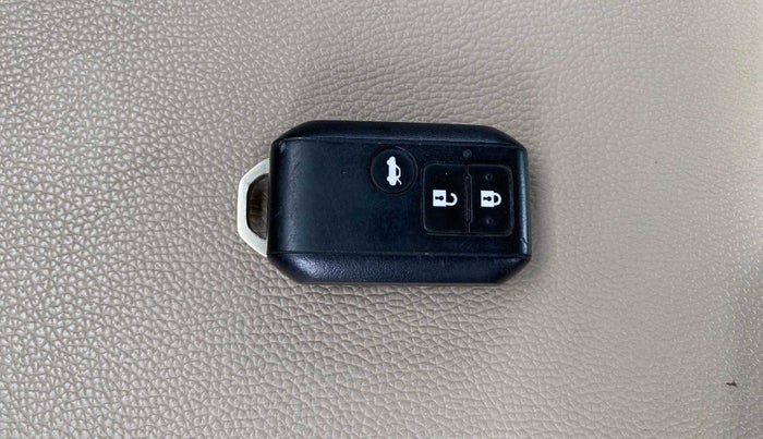 2021 Maruti Dzire ZXI, Petrol, Manual, 39,678 km, Key Close Up