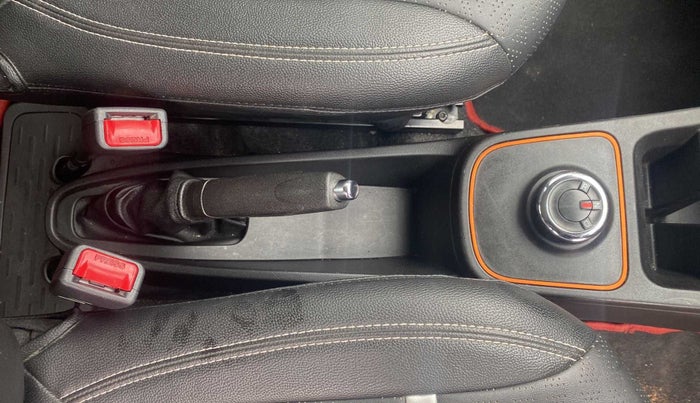 2021 Renault Kwid CLIMBER 1.0 AMT (O), Petrol, Automatic, 14,688 km, Gear Lever