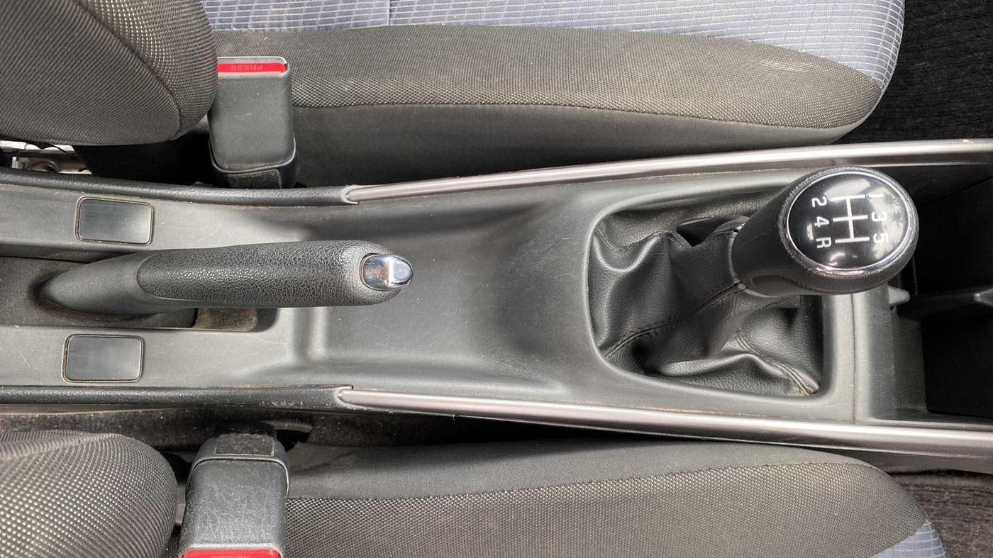 2021 Maruti Baleno DELTA PETROL 1.2, Petrol, Manual, 17,079 km, Gear Lever
