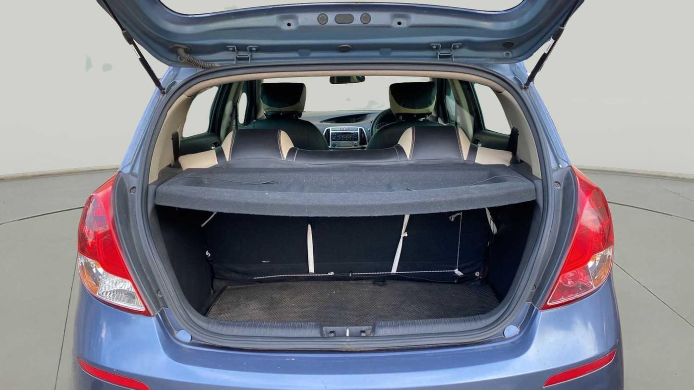 2013 Hyundai i20 MAGNA (O) 1.2, Petrol, Manual, 12,056 km, Boot Inside