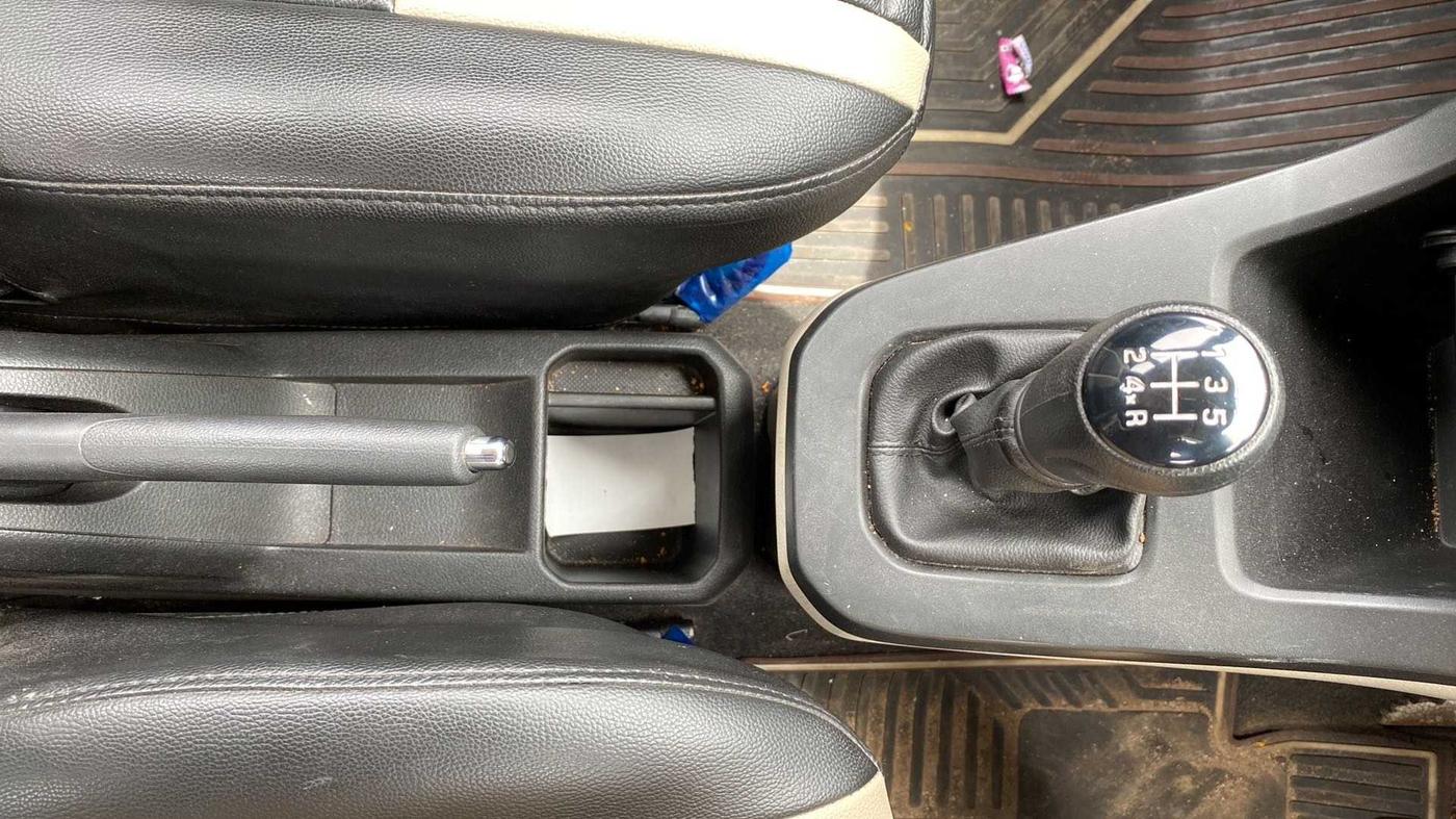 2023 Maruti New Wagon-R ZXI 1.2, Petrol, Manual, 35,733 km, Gear Lever