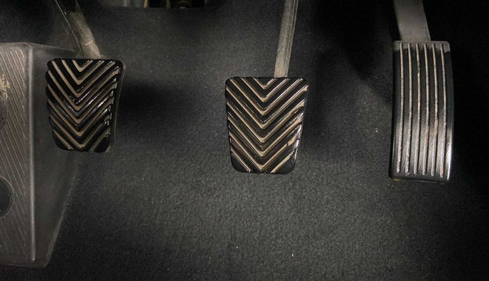 2016 Hyundai Elite i20 ASTA 1.2, CNG, Manual, 52,427 km, Pedals