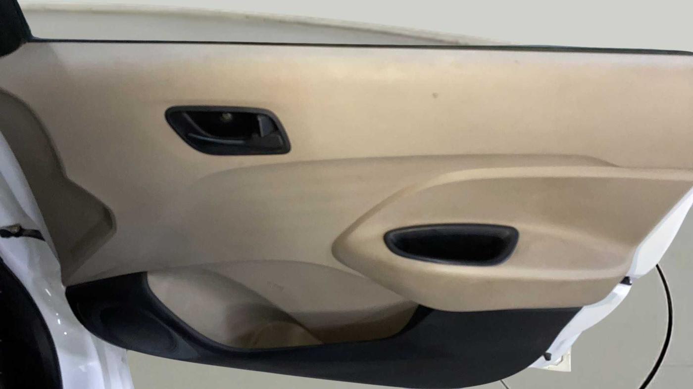 2020 Hyundai NEW SANTRO SPORTZ MT, Petrol, Manual, 69,716 km, Driver Side Door Panels Control