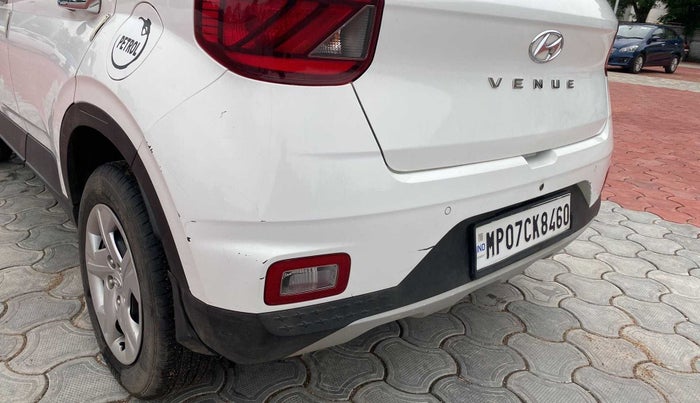 2022 Hyundai VENUE S 1.2, Petrol, Manual, 34,231 km, Rear bumper - Minor scratches