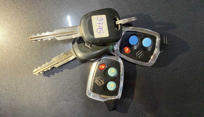 2019 Maruti Alto LXI CNG, CNG, Manual, 56,266 km, Key Close Up