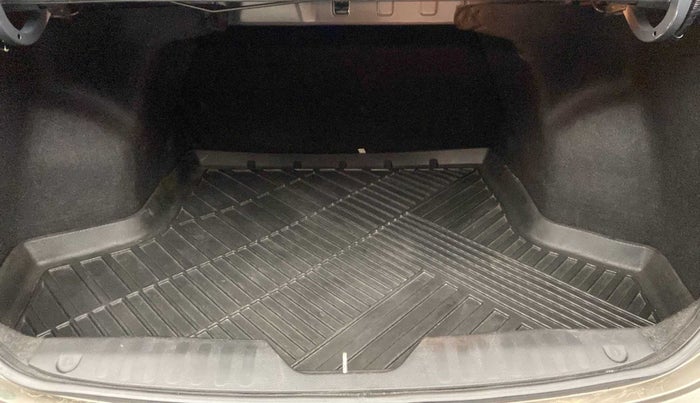 2020 Maruti Ciaz ALPHA 1.5 SHVS PETROL, Petrol, Manual, 42,134 km, Boot Inside