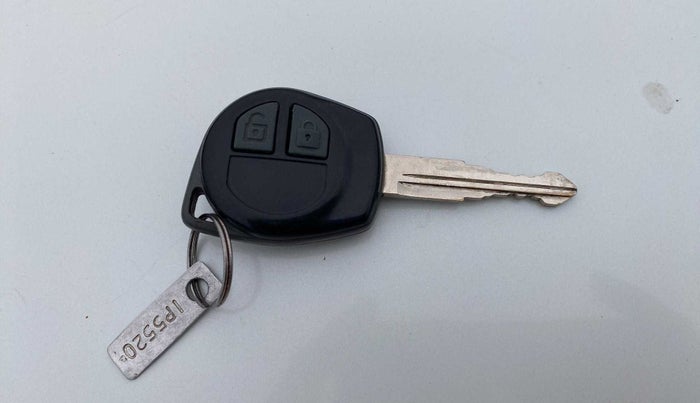 2016 Maruti Swift VXI, Petrol, Manual, 28,665 km, Key Close Up
