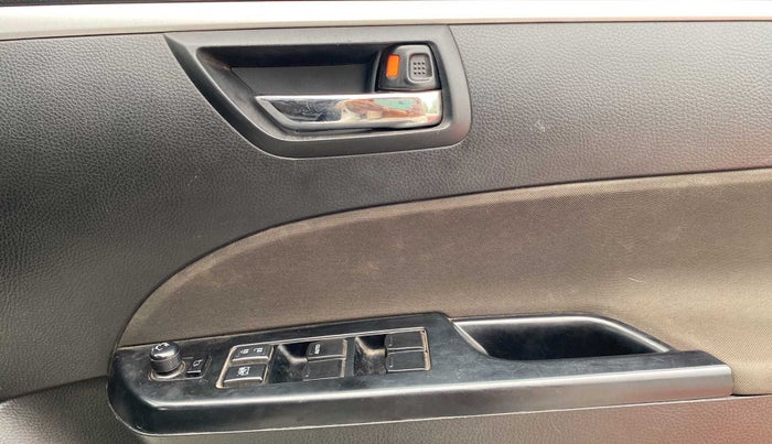 2016 Maruti Swift VXI, Petrol, Manual, 28,665 km, Driver Side Door Panels Control