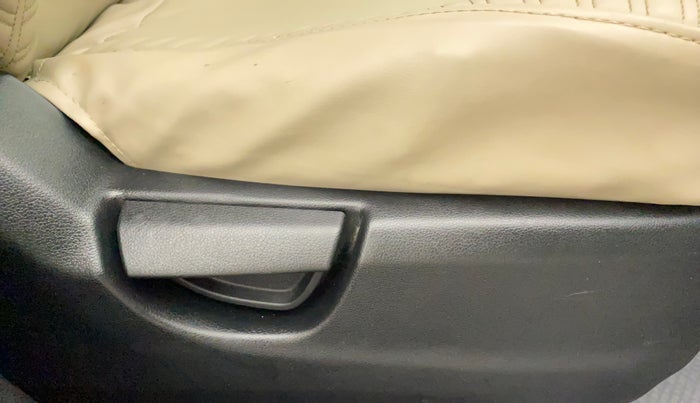 2020 Hyundai NEW SANTRO SPORTZ AMT, Petrol, Automatic, 17,524 km, Driver Side Adjustment Panel