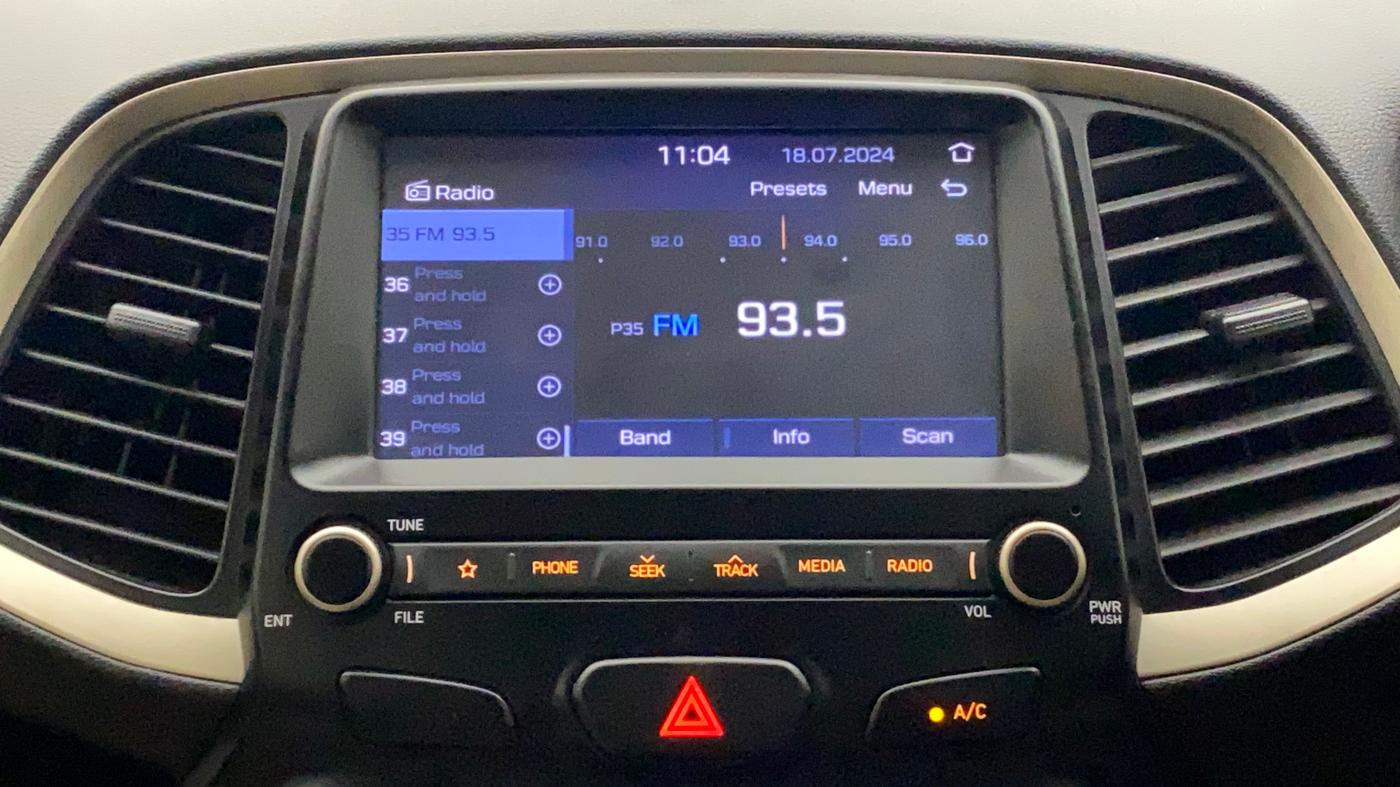 2020 Hyundai NEW SANTRO SPORTZ AMT, Petrol, Automatic, 17,524 km, Infotainment System