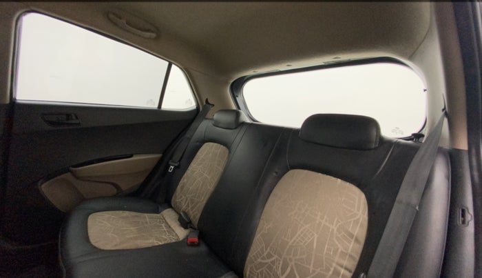 2014 Hyundai Grand i10 MAGNA 1.2 KAPPA VTVT, Petrol, Manual, 98,162 km, Right Side Rear Door Cabin