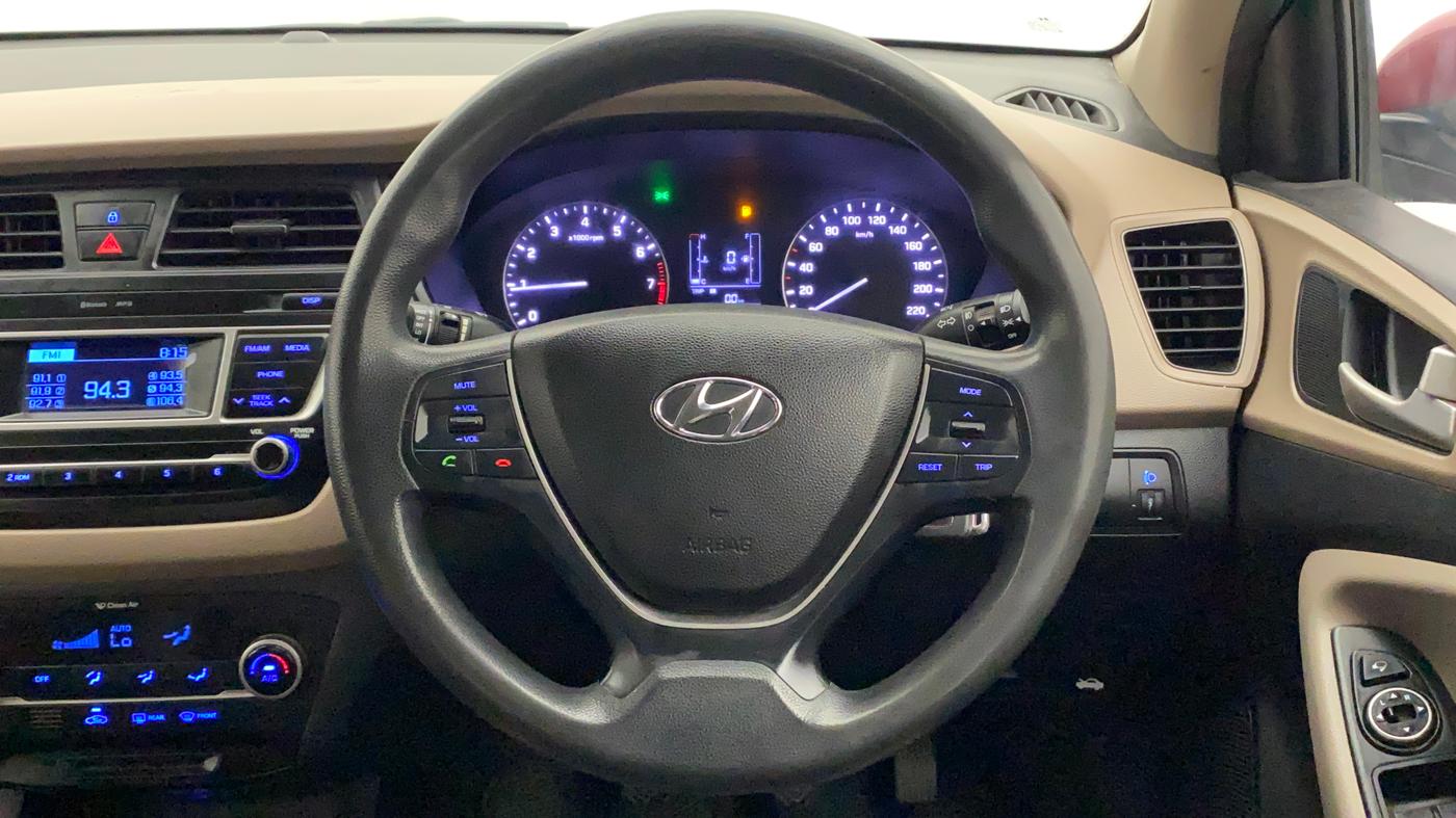 2016 Hyundai Elite i20 SPORTZ 1.2, Petrol, Manual, 88,736 km, Steering Wheel Close Up
