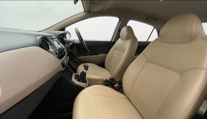 2014 Hyundai Xcent S (O) 1.2, Petrol, Manual, 86,591 km, Right Side Front Door Cabin