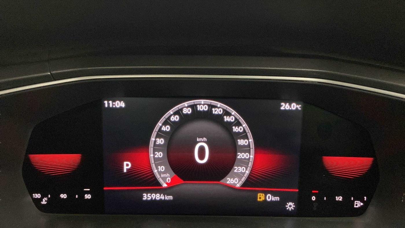 2022 Volkswagen TAIGUN TOPLINE 1.0 TSI AT, Petrol, Automatic, 36,216 km, Odometer Image