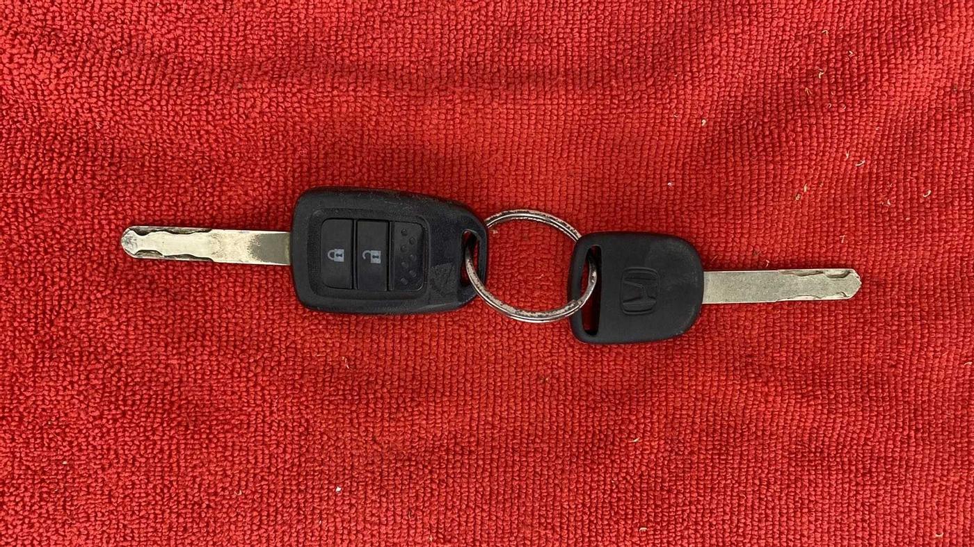 2019 Honda Amaze 1.2L I-VTEC S, Petrol, Manual, 17,135 km, Key Close Up