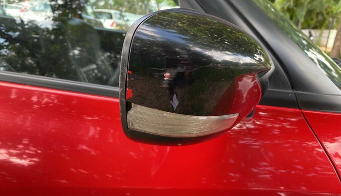 2021 Maruti Swift VXI, Petrol, Manual, 23,180 km, Right rear-view mirror - Indicator light has minor damage