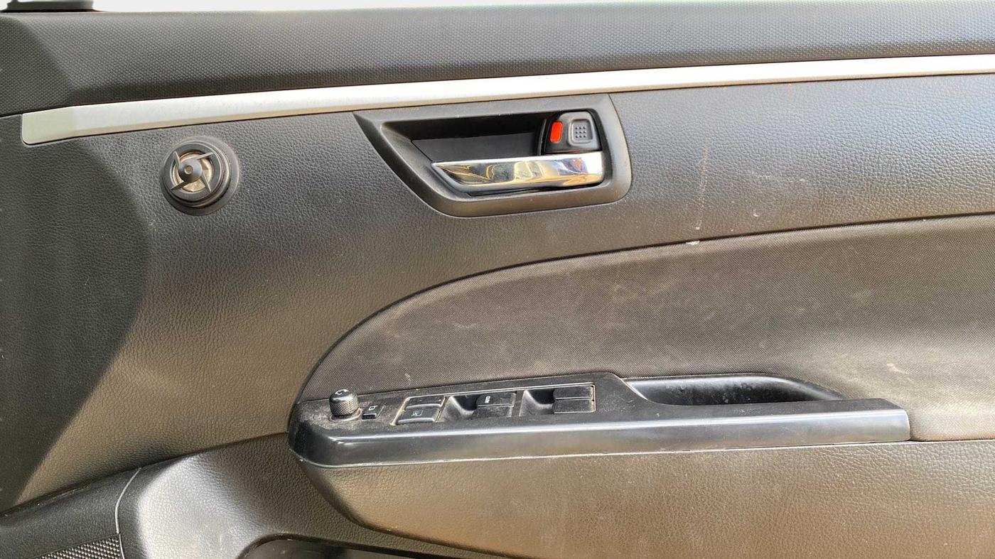 2015 Maruti Swift VDI ABS, Diesel, Manual, 90,513 km, Driver Side Door Panels Control