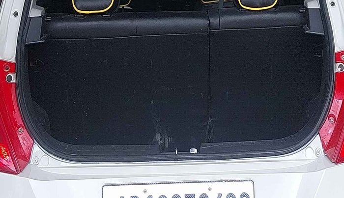 2015 Maruti Swift VDI ABS, Diesel, Manual, 90,513 km, Boot Inside