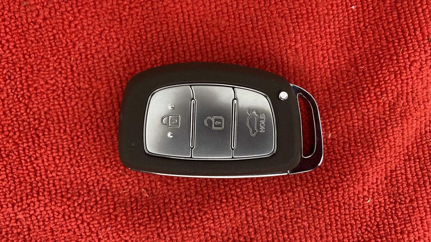 2021 Hyundai GRAND I10 NIOS ASTA AMT 1.2 KAPPA VTVT, Petrol, Automatic, 18,433 km, Key Close Up