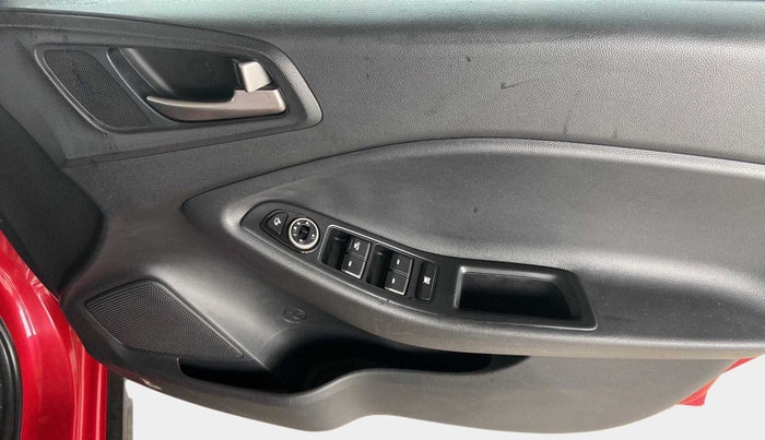 2016 Hyundai i20 Active 1.2 SX, Petrol, Manual, 50,950 km, Driver Side Door Panels Control