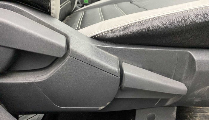 2021 Nissan MAGNITE XV MT, Petrol, Manual, 12,174 km, Driver Side Adjustment Panel