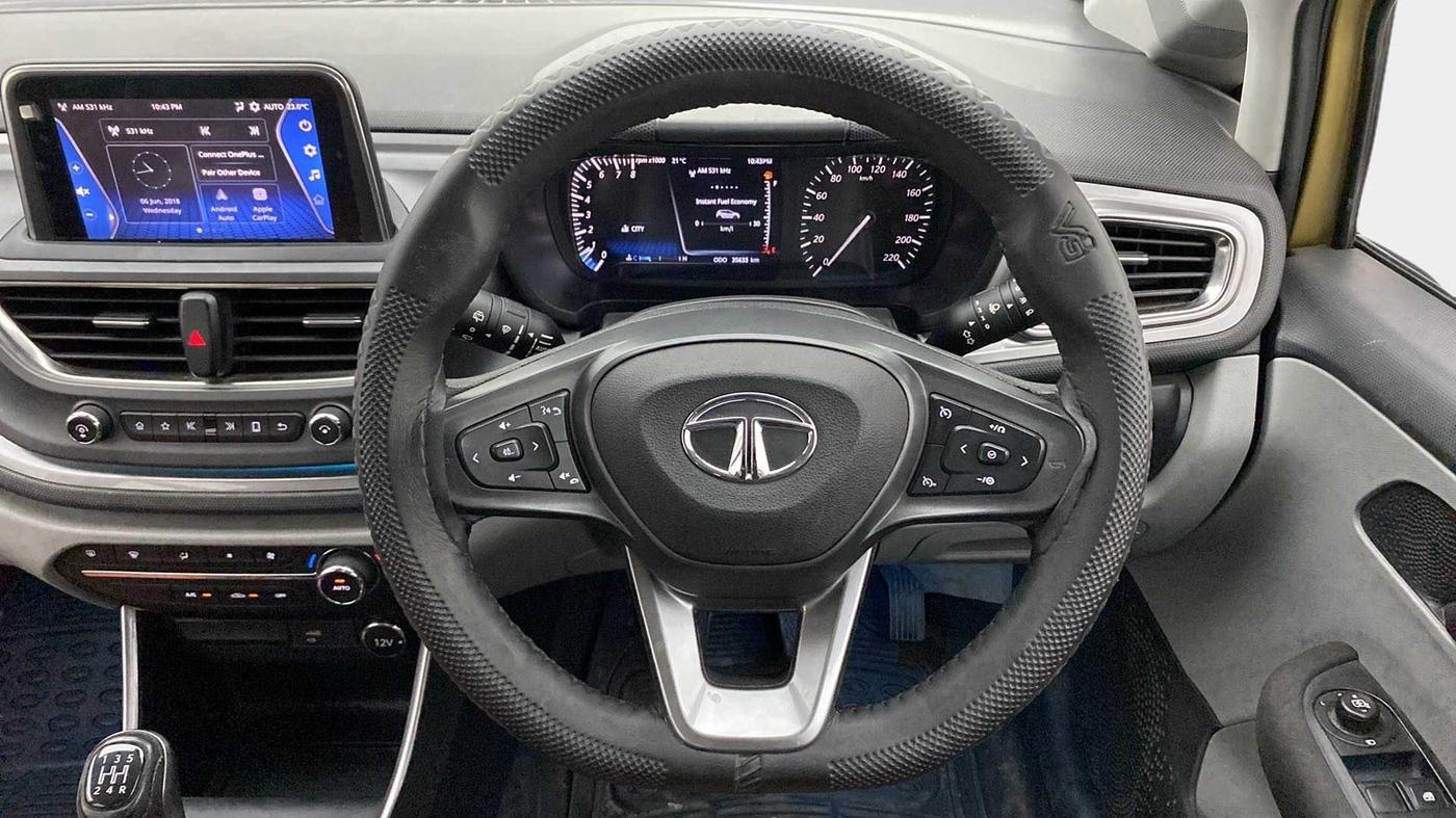 2020 Tata ALTROZ XZ PETROL, CNG, Manual, 35,548 km, Steering Wheel Close Up