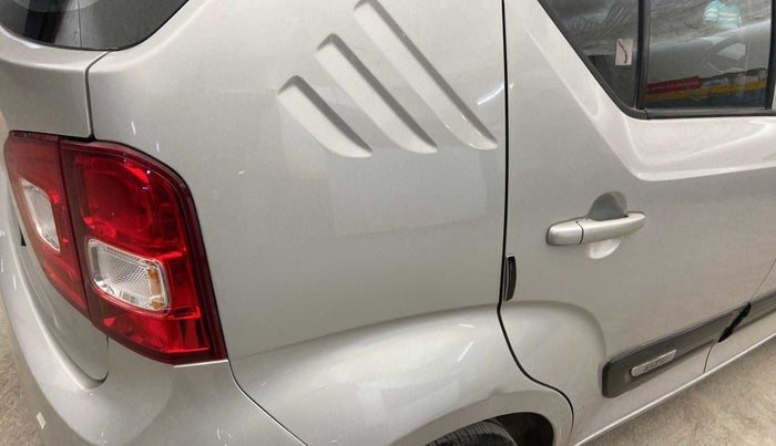 2023 Maruti IGNIS SIGMA 1.2, Petrol, Manual, 10,469 km, Right quarter panel - Slightly dented