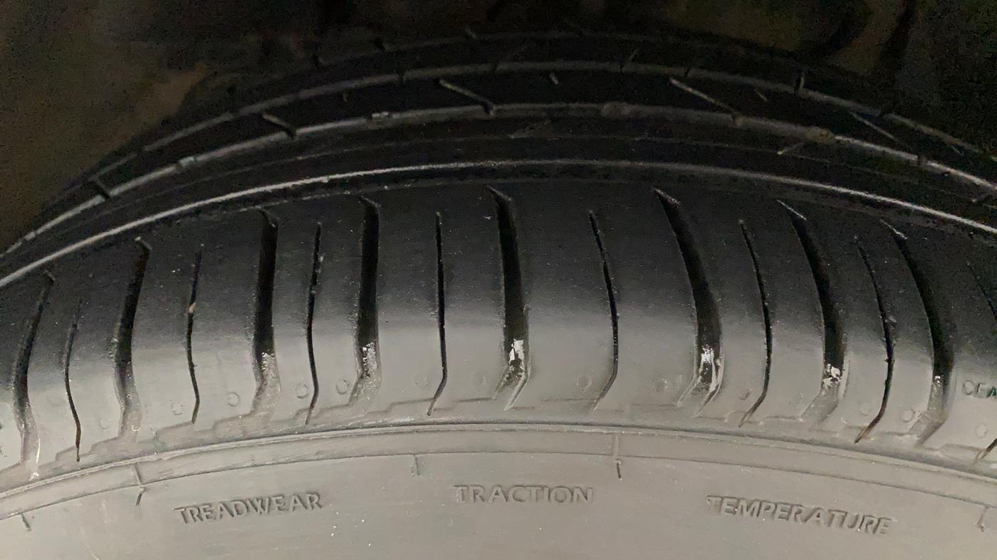 2018 Tata NEXON XZA PLUS PETROL, Petrol, Automatic, 52,007 km, Left Front Tyre Tread
