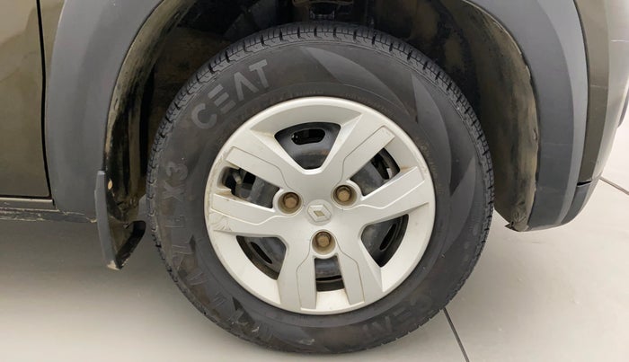 2019 Renault Kwid RXT 1.0 AMT (O), Petrol, Automatic, 33,894 km, Right Front Wheel
