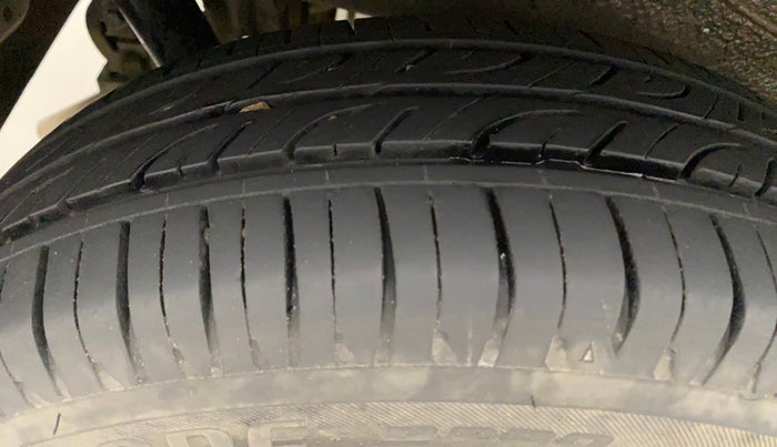 2013 Maruti Wagon R 1.0 VXI, Petrol, Manual, 47,977 km, Right Rear Tyre Tread