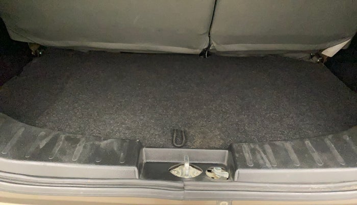 2013 Maruti Wagon R 1.0 VXI, Petrol, Manual, 47,977 km, Boot Inside