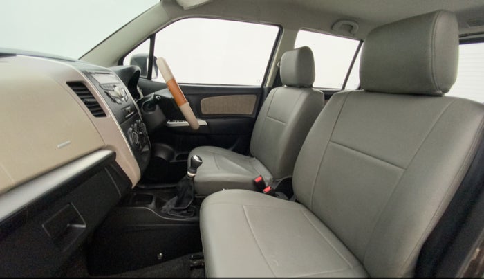 2013 Maruti Wagon R 1.0 VXI, Petrol, Manual, 47,977 km, Right Side Front Door Cabin