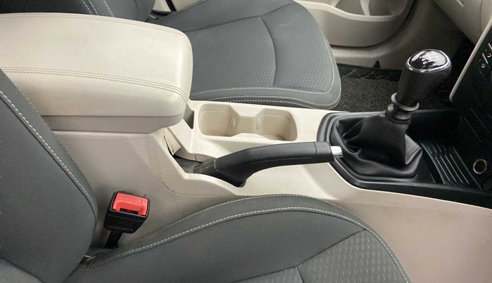 2019 Mahindra XUV300 W4 1.2 PETROL, Petrol, Manual, 59,332 km, Gear Lever