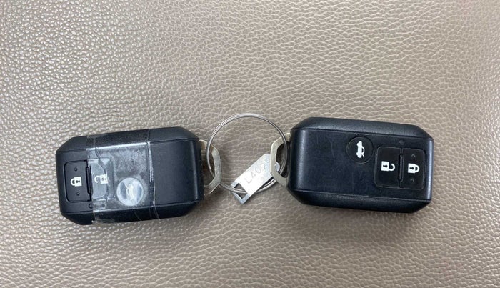 2018 Maruti Dzire ZXI, Petrol, Manual, 68,309 km, Key Close Up