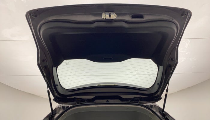 2017 Maruti Vitara Brezza ZDI, Diesel, Manual, 57,761 km, Boot Door Open