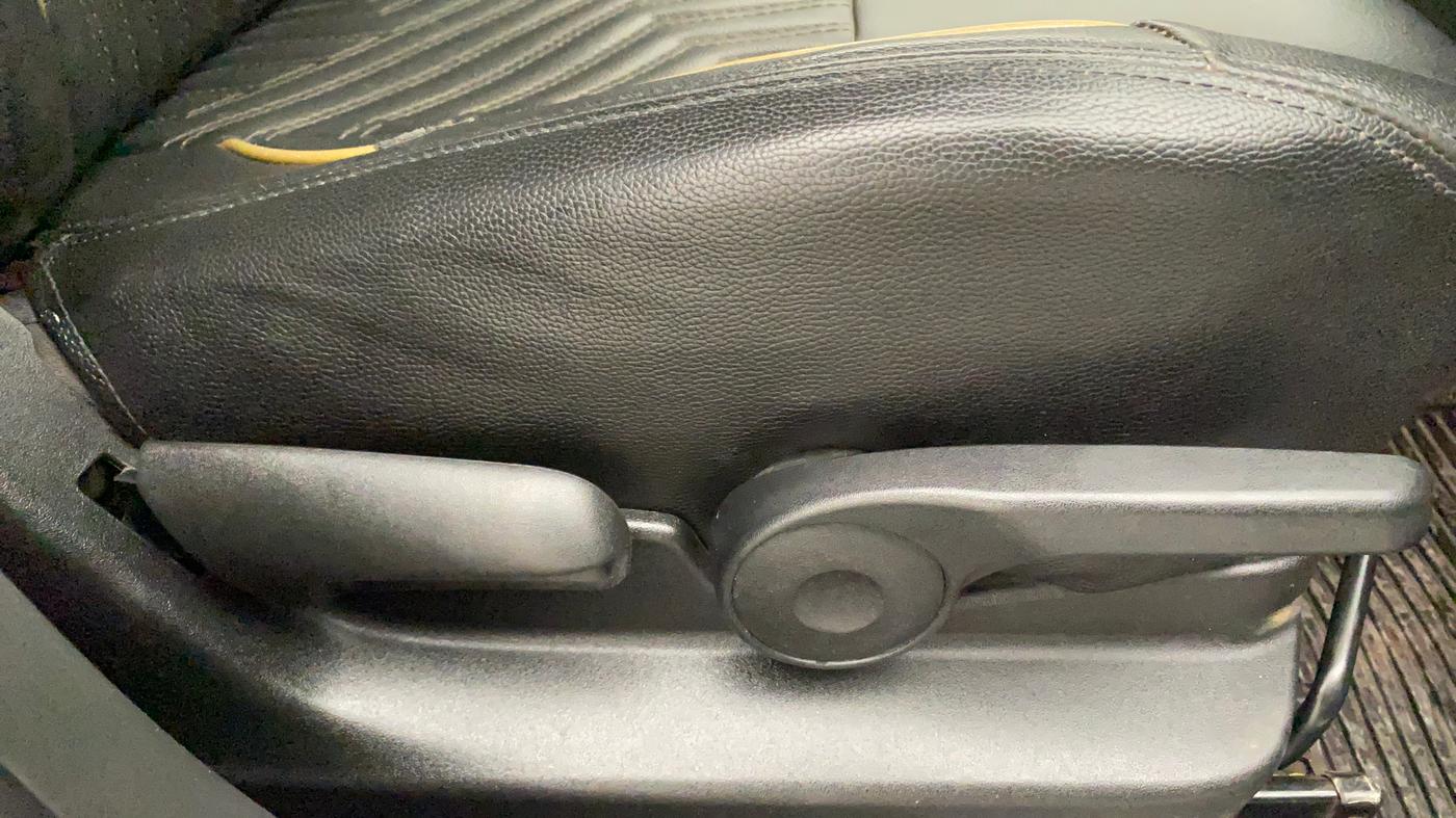 2017 Maruti Vitara Brezza ZDI, Diesel, Manual, 57,761 km, Driver Side Adjustment Panel