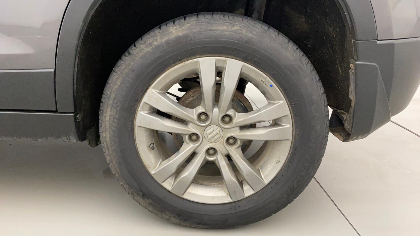 2017 Maruti Vitara Brezza ZDI, Diesel, Manual, 57,761 km, Left Rear Wheel