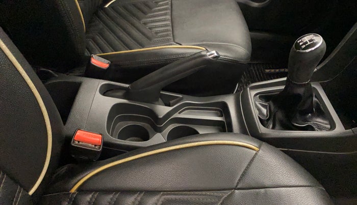 2017 Maruti Vitara Brezza ZDI, Diesel, Manual, 57,761 km, Gear Lever