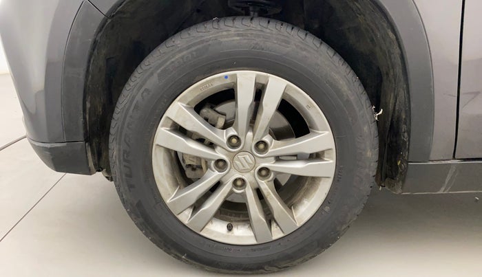 2017 Maruti Vitara Brezza ZDI, Diesel, Manual, 57,761 km, Left Front Wheel