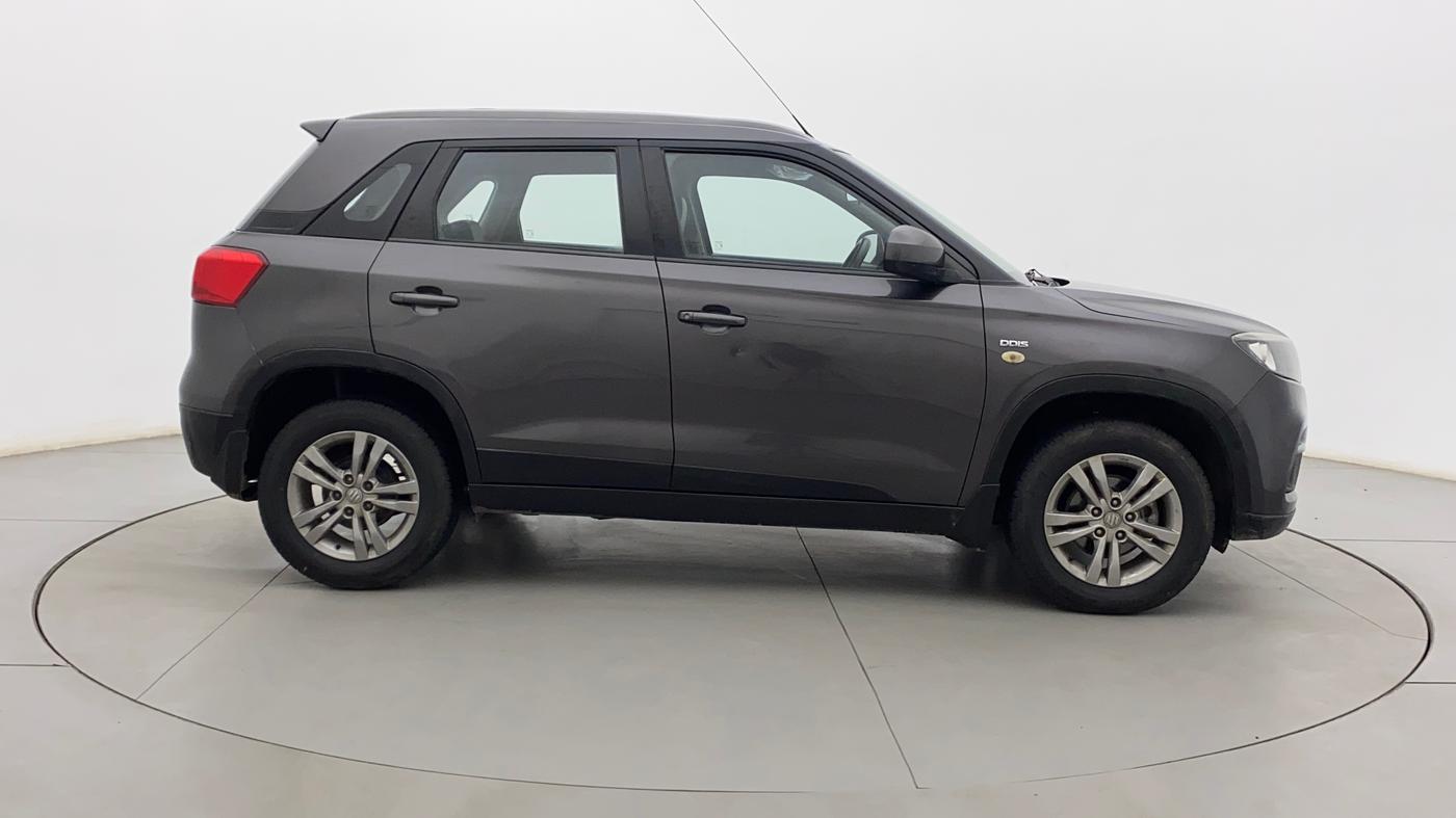 2017 Maruti Vitara Brezza ZDI, Diesel, Manual, 57,761 km, Right Side View