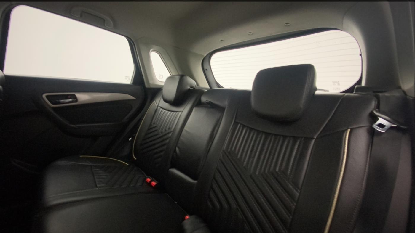 2017 Maruti Vitara Brezza ZDI, Diesel, Manual, 57,761 km, Right Side Rear Door Cabin