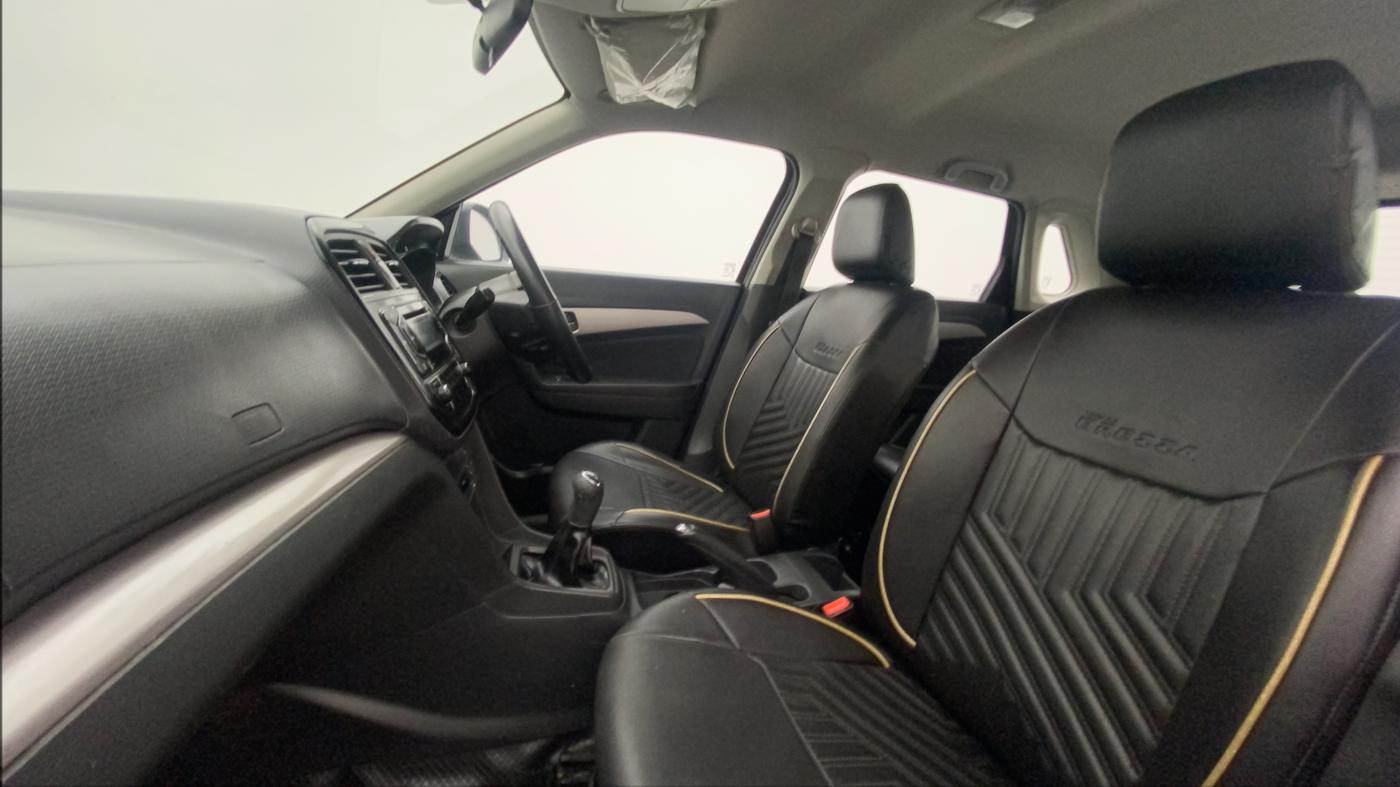 2017 Maruti Vitara Brezza ZDI, Diesel, Manual, 57,761 km, Right Side Front Door Cabin