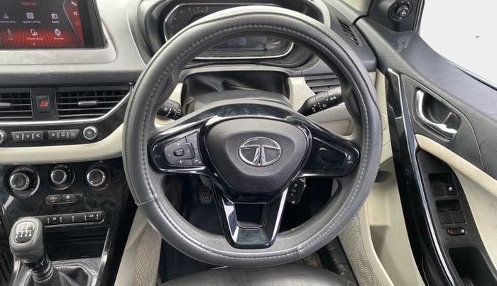 2020 Tata NEXON XZ DIESEL, Diesel, Manual, 43,523 km, Steering Wheel Close Up