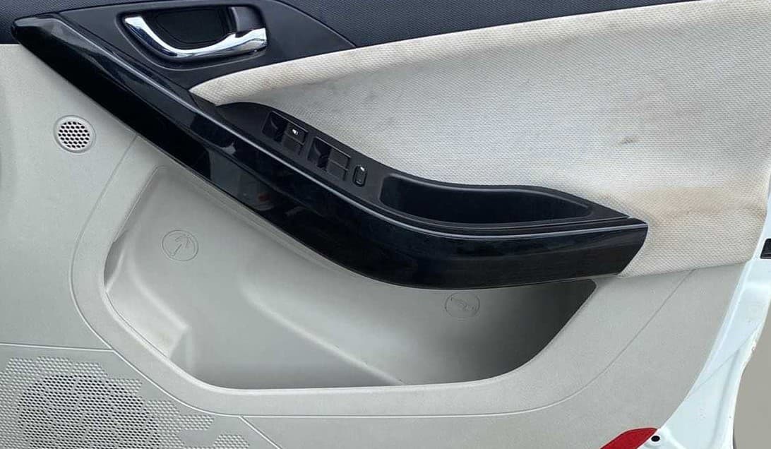 2020 Tata NEXON XZ DIESEL, Diesel, Manual, 43,523 km, Driver Side Door Panels Control