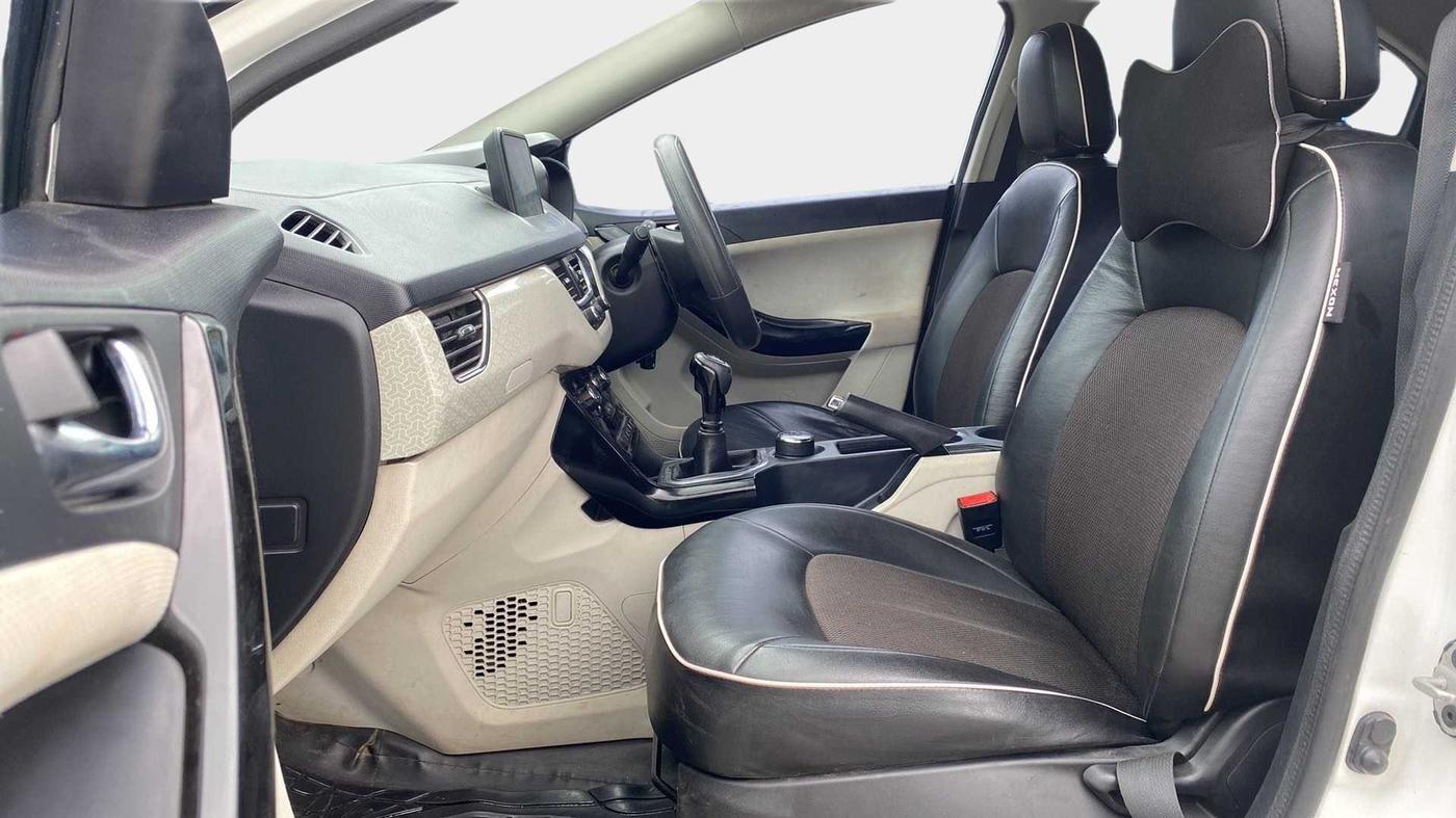2020 Tata NEXON XZ DIESEL, Diesel, Manual, 43,523 km, Right Side Front Door Cabin